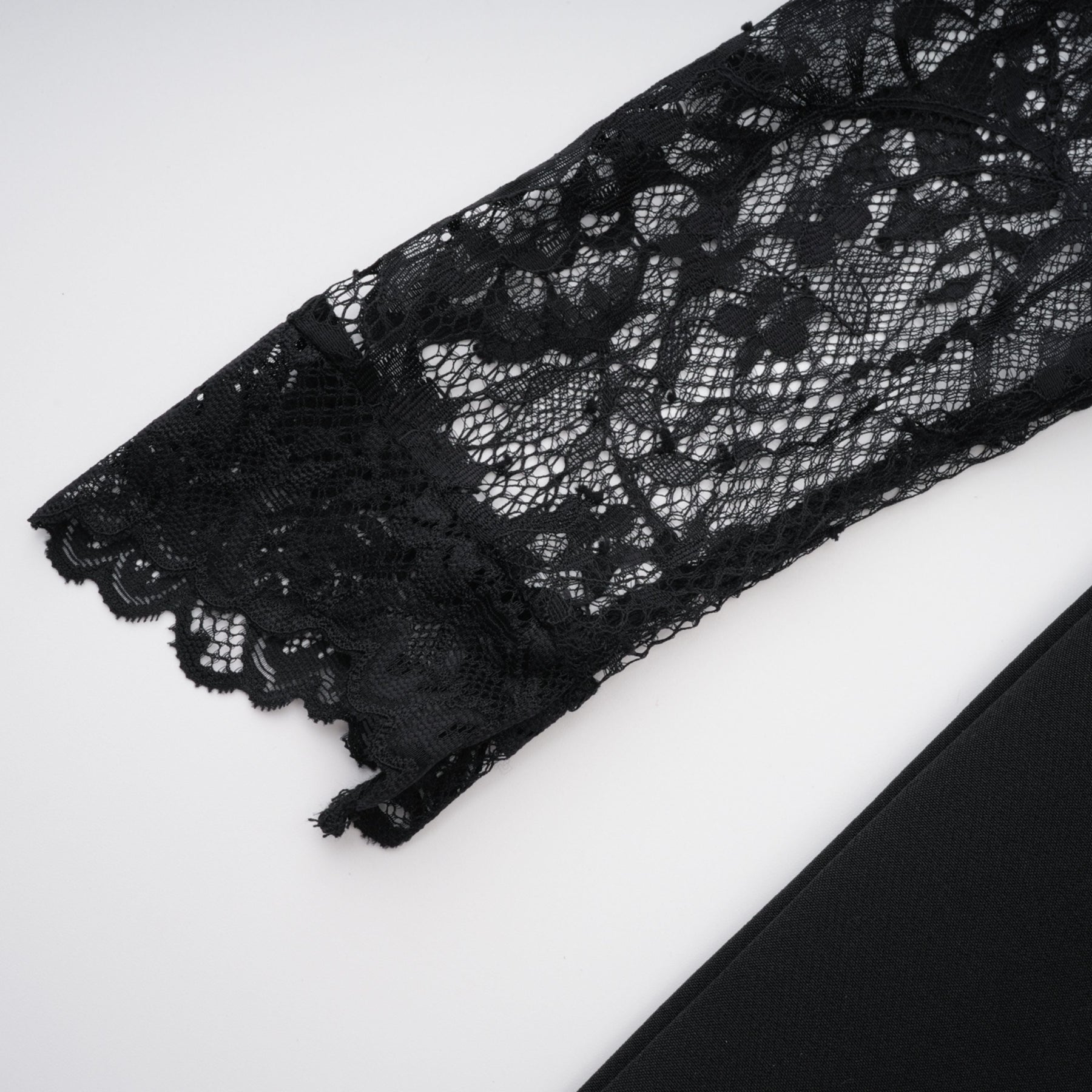 Valenora Lace Panel Maxi Dress – Black